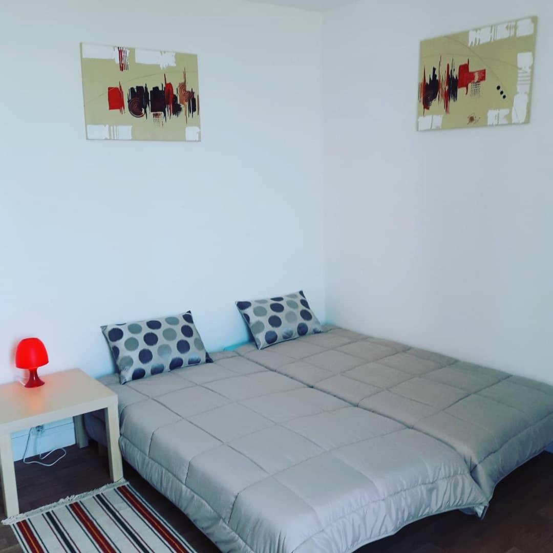 Hotel Lesembruns Le Havre Pokoj fotografie